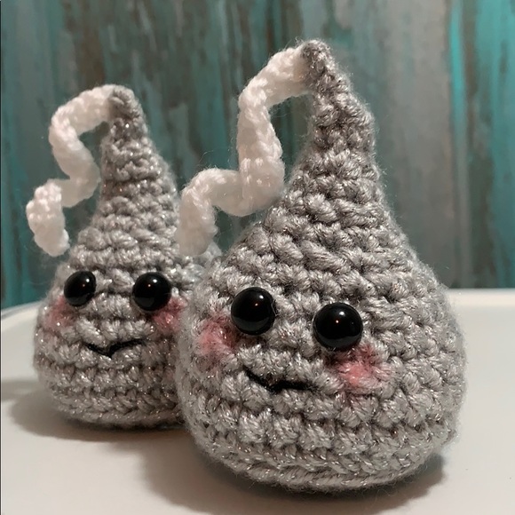 Hershey Kiss, Crocheted - Picture 2 of 2